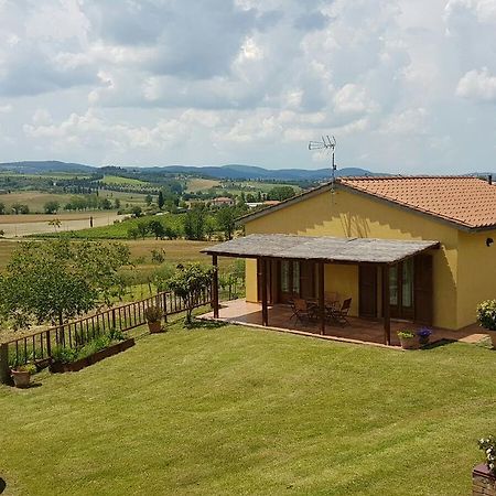 Casina Di Pacina Villa Abbadia di Montepulciano Luaran gambar